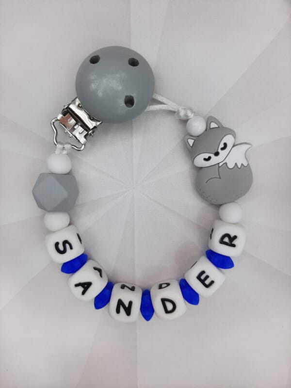 Lutikett hall rebane