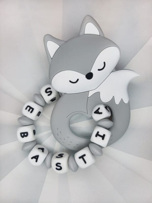 närimisrõngas hall rebane